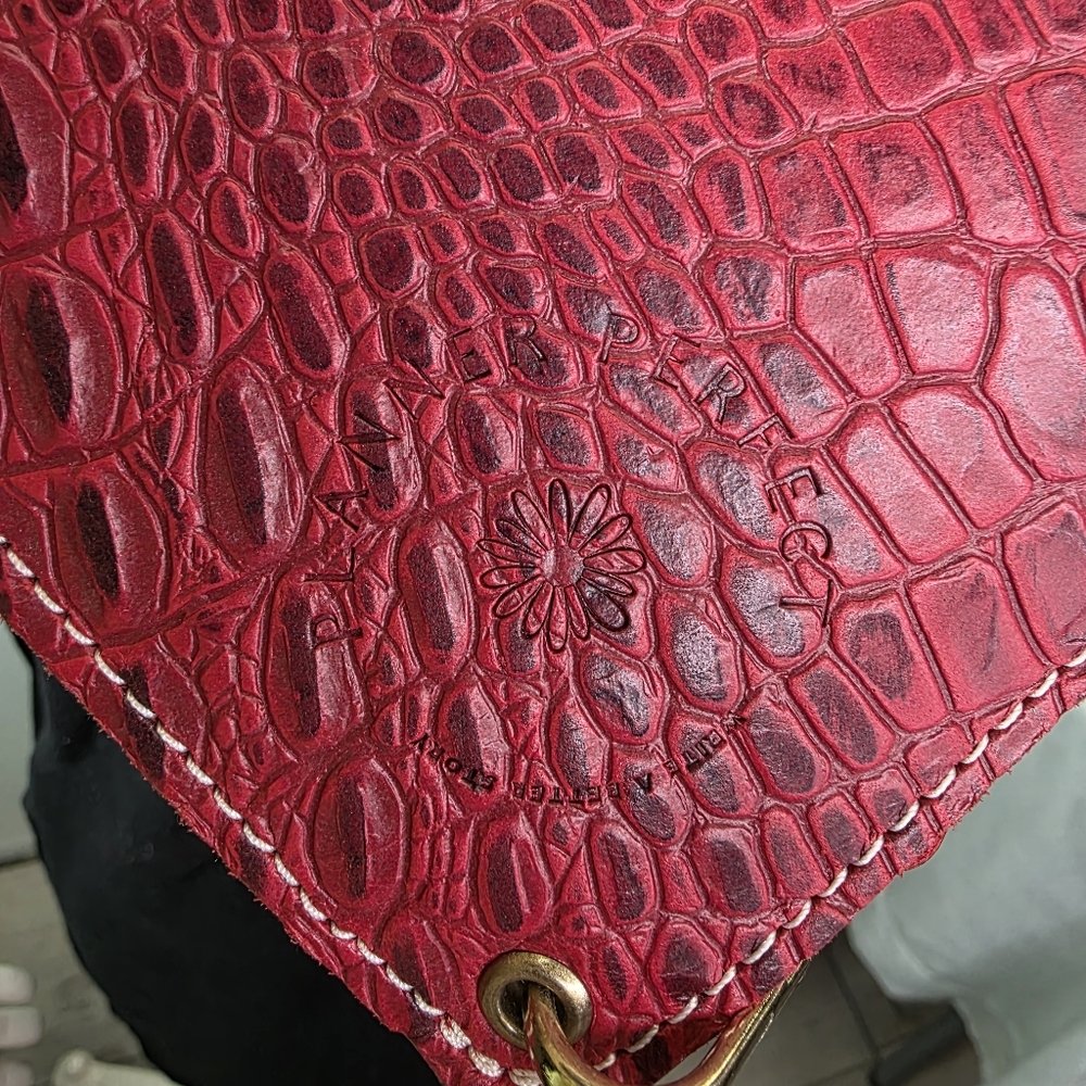 Planner Perfect Red Croc Embossed Leather Traveler’s Notebook Wallet & Crossbody - Picture 4 of 12